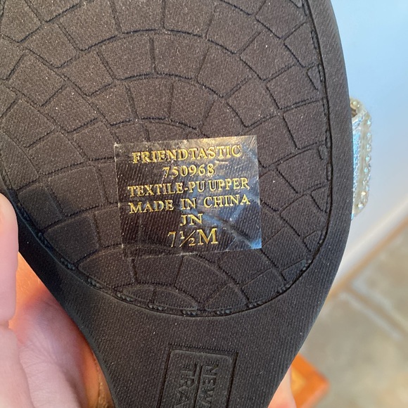 Silver heels - Picture 5 of 9